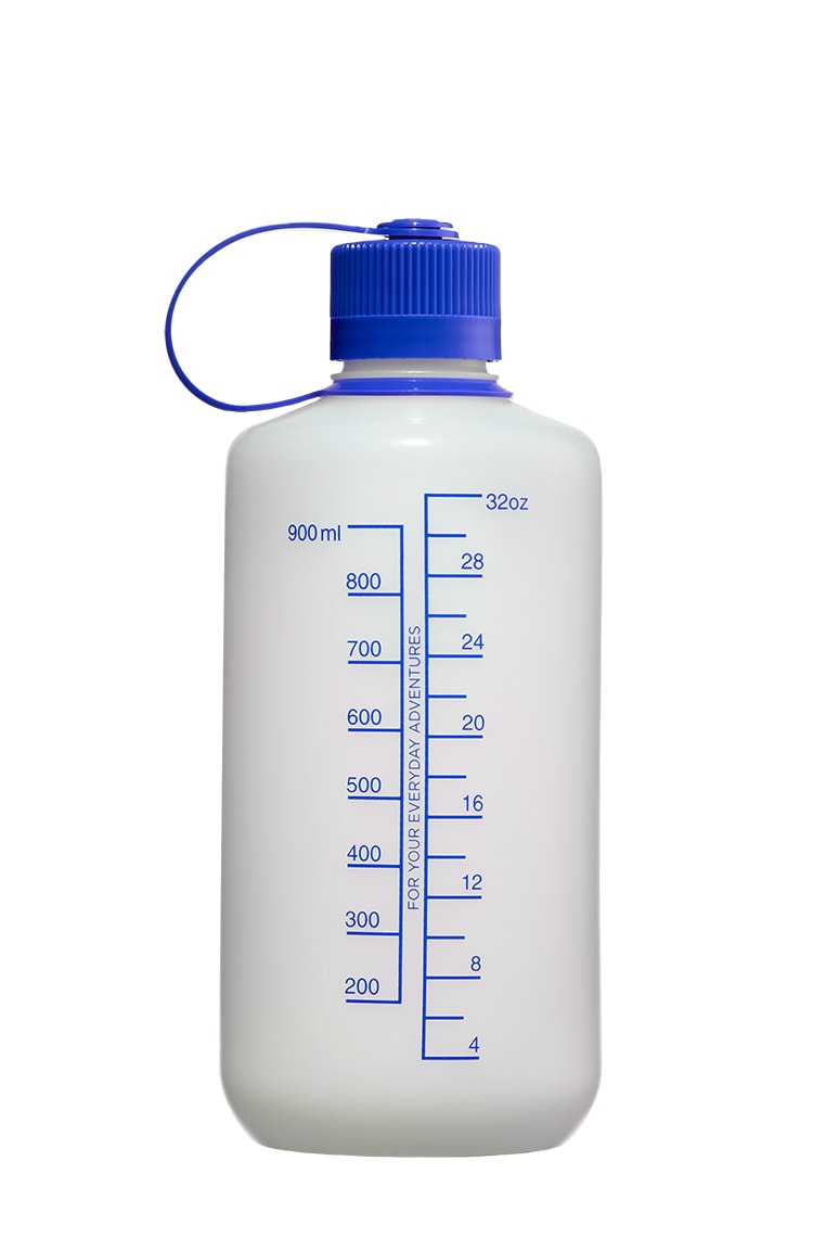 Nalgene product view: 32oz Narrow Mouth Ultralite Bottle V7 — 32oz Narrow Mouth Ultralite Bottle